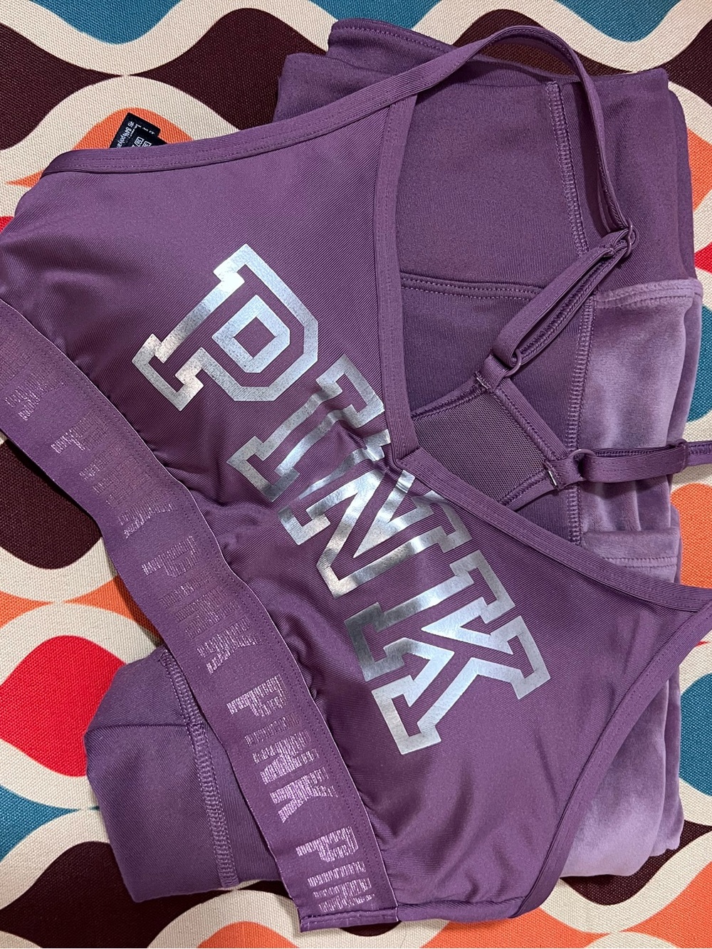 PINK Victoria's Secret Plum Purple Active Sports bra/Leggings with Side Pockets - Picture 3 of 4